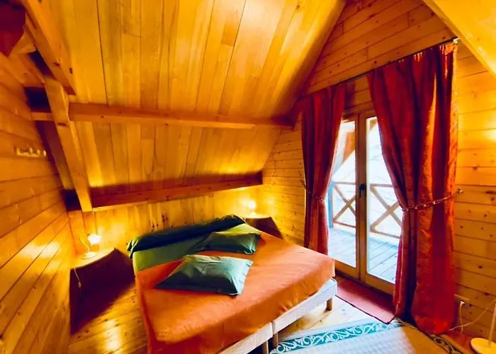 Au Pre De L'arbre Holiday home